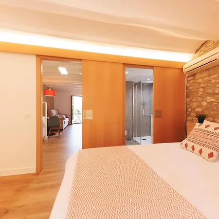 Bravissimo Calderers, Monthly Apartamento
