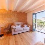 Apartment Bravissimo Calderers, Monthly