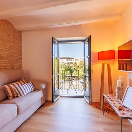 Apartment Bravissimo Calderers, Monthly