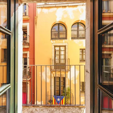 Bravissimo Calderers, Monthly Girona