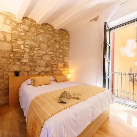 Bravissimo Calderers, Monthly Apartment