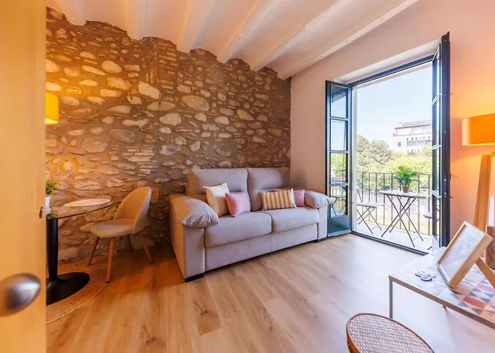 Bravissimo Calderers, Monthly Girona