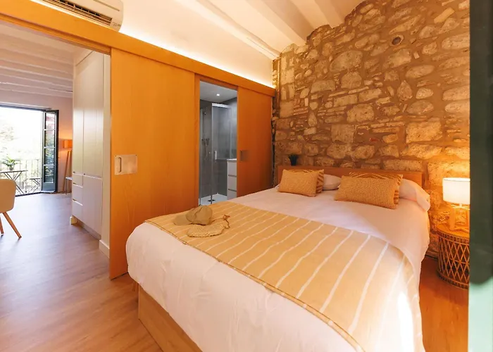 Bravissimo Calderers, Monthly Girona