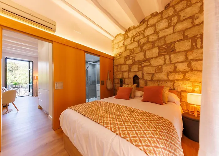 Bravissimo Calderers, Monthly Girona