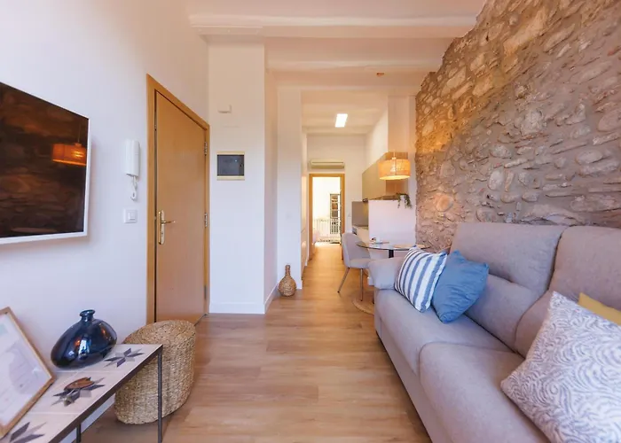 Bravissimo Calderers, Monthly